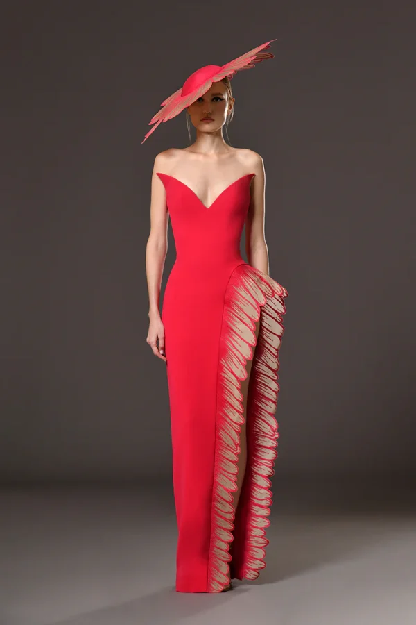 RED CRÊPE DRESS WITH THREAD EMBROIDERED DAISY PETALS ON SIDE SLIT - Image 3