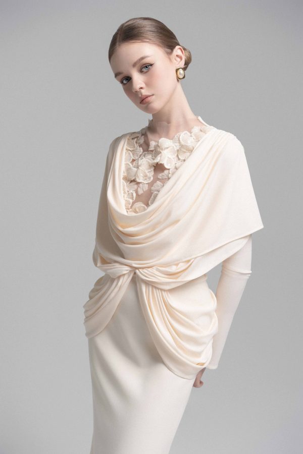MYSTIQUE HOODED LACE EVENING GOWN - Image 9