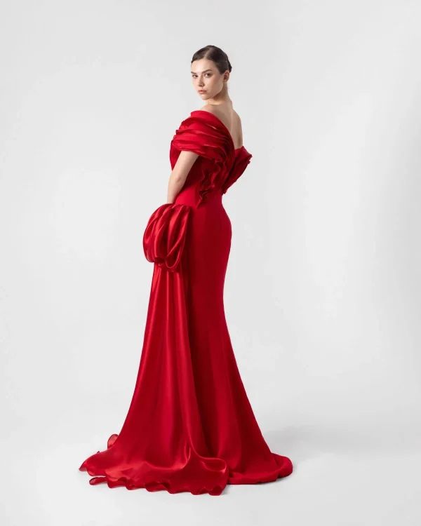 SCARLET RED OFF-THE-SHOULDER GOWN WITH ORGANZA AND CREPE INSERTS - Image 3