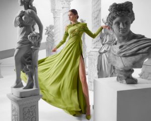STUCTURED SHOULDER GOWN
