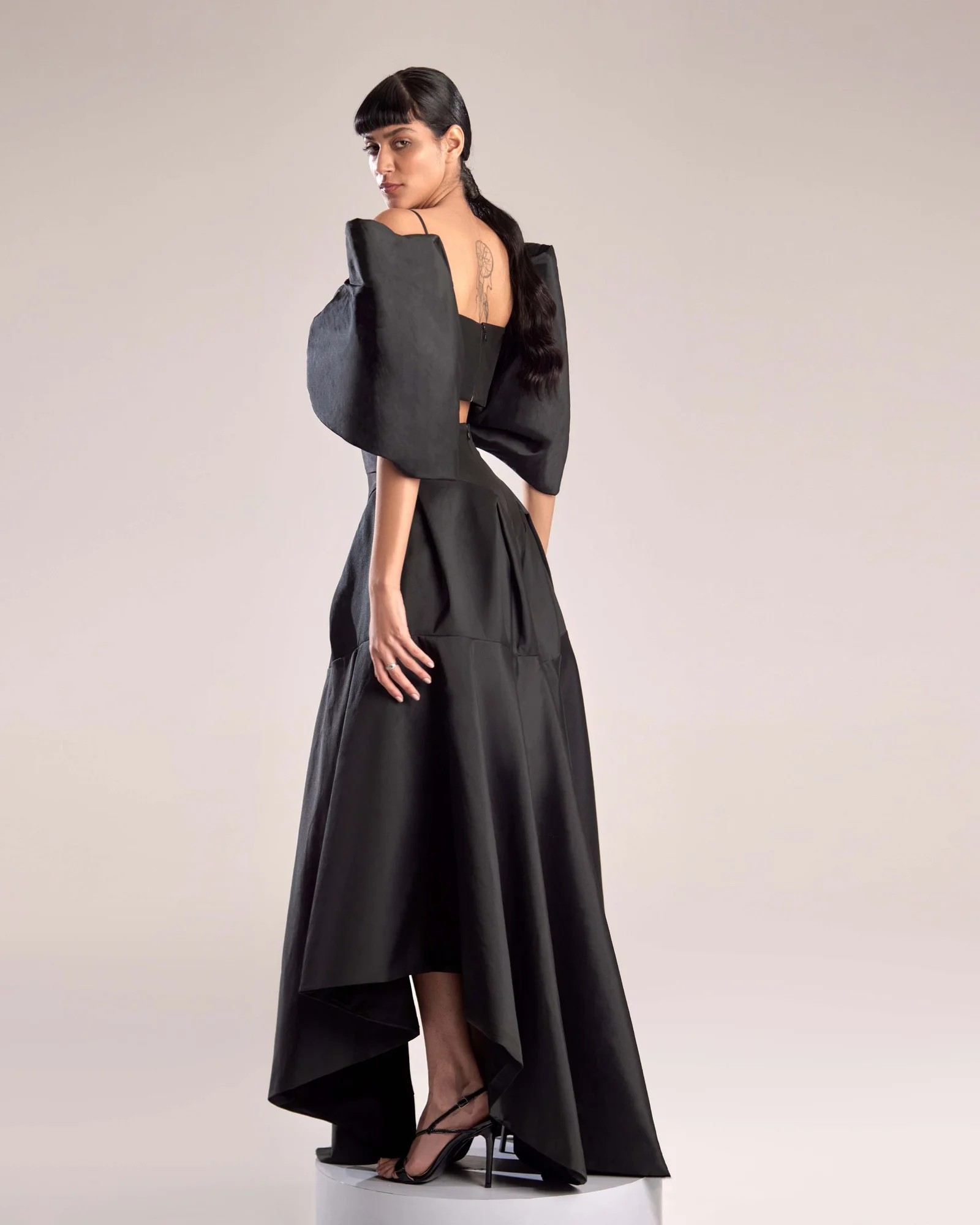 Top with Oversized Bow Design - Image 4