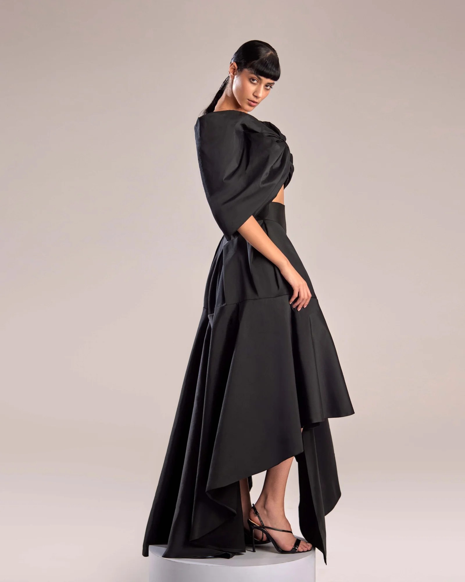 Top with Oversized Bow Design - Image 5