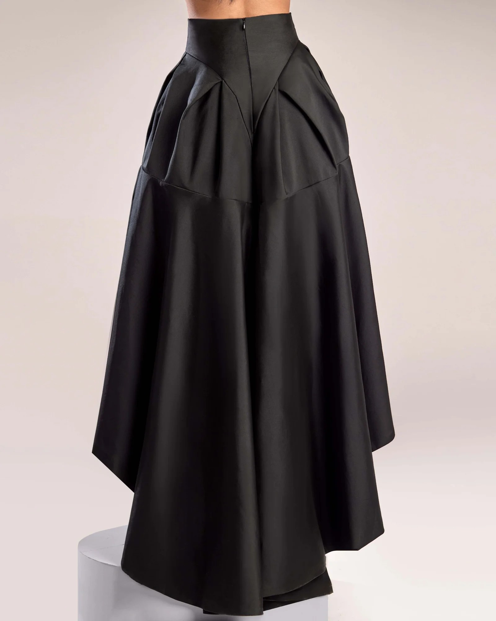 Top with Oversized Bow Design - Image 6