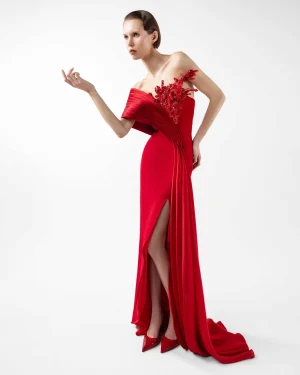 Alternative view of Red evening Gown