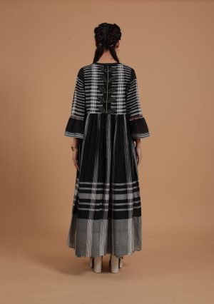 Alternative view of Black/White with Blue inner Dress