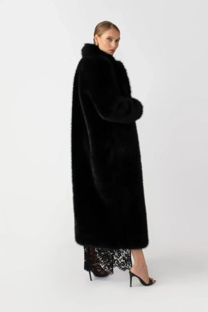 Alternative view of Quinton Coat